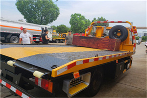 遵化附近拖车电话号码服务